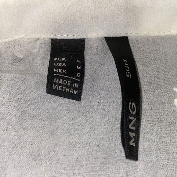 ✨Mango Eyelet Shoulder Sheer Tunic✨ - Picture 4 of 5